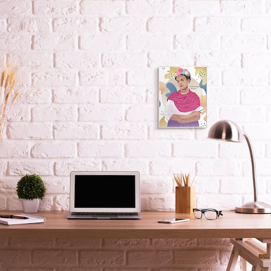 Stupell Industries Frida Kahlo Posing with Paint Brush Wall Plaque
